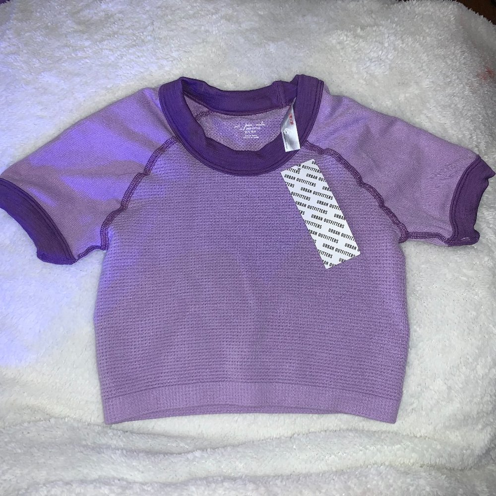 Urban Outfitters - Sweater Crop top